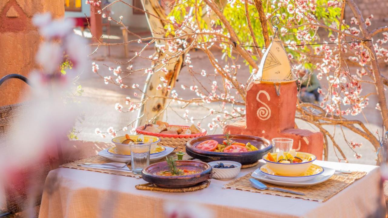 Riad Kasbah des Roches Akhendachou n'Ait Ouffi Extérieur photo