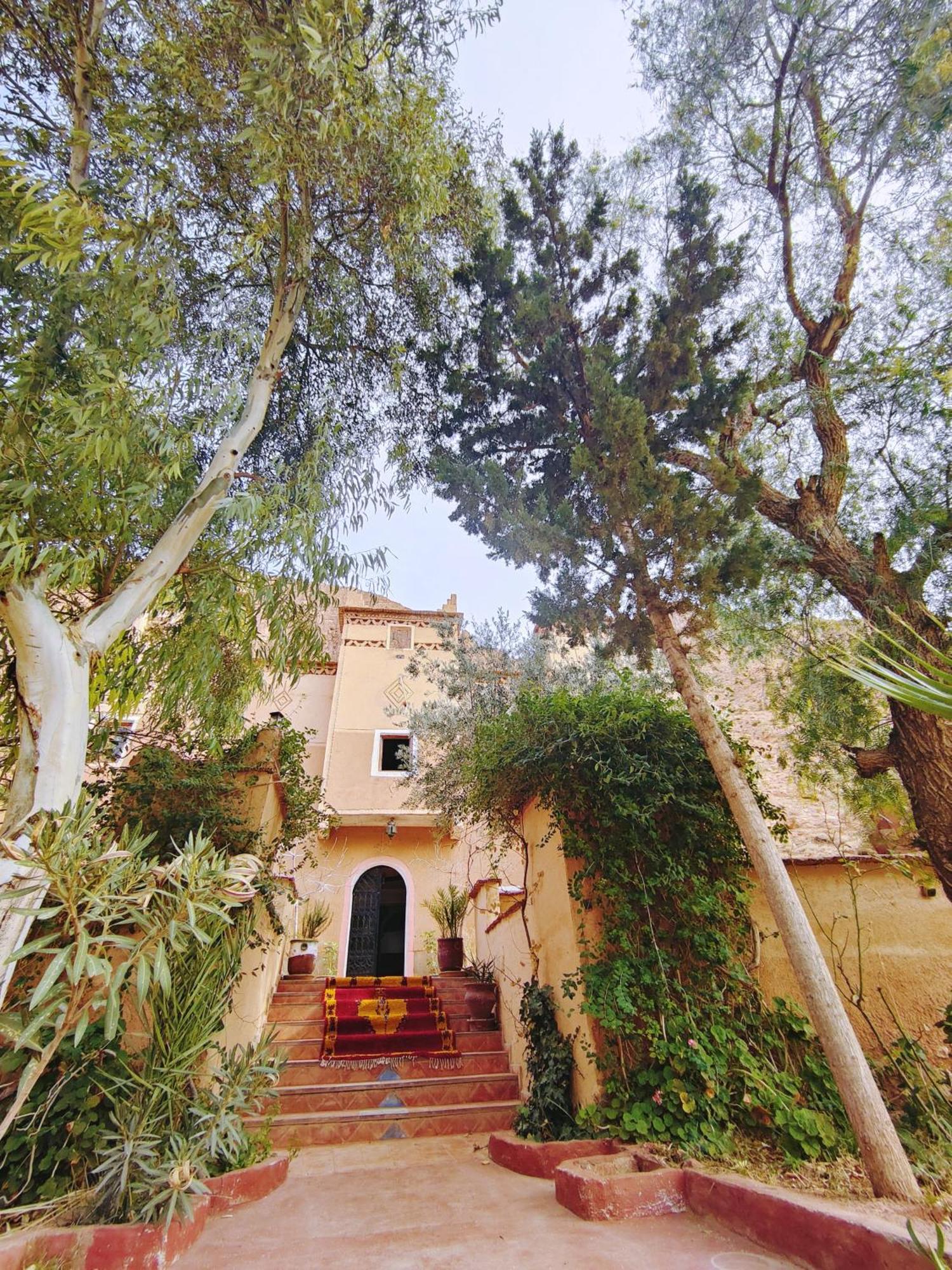 Riad Kasbah des Roches Akhendachou n'Ait Ouffi Extérieur photo
